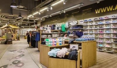 inerieur-magasin-AS-Adventure